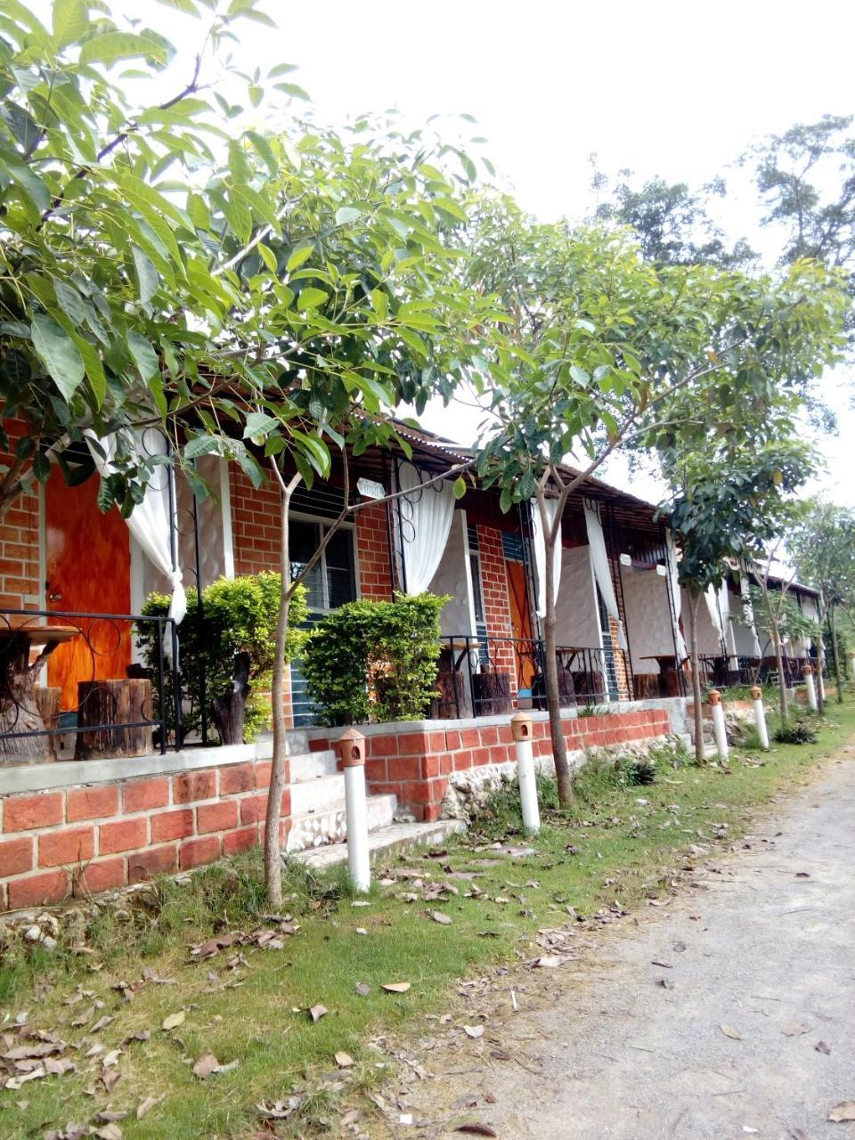 Khunkhao Tamnanprai Resort Szuanphung Kültér fotó