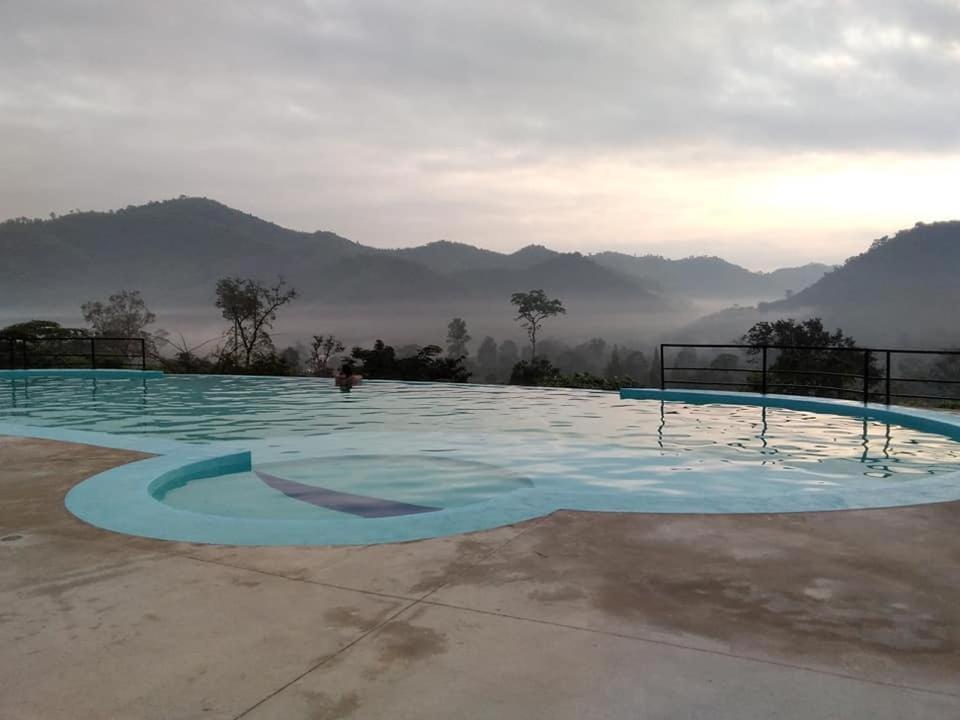Khunkhao Tamnanprai Resort Szuanphung Kültér fotó